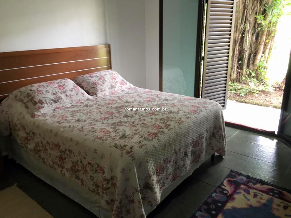 Casa em Condomínio à venda na Avenida Albino dos Santos GandaresJardim Acapulco - 999-114123-7.jpg