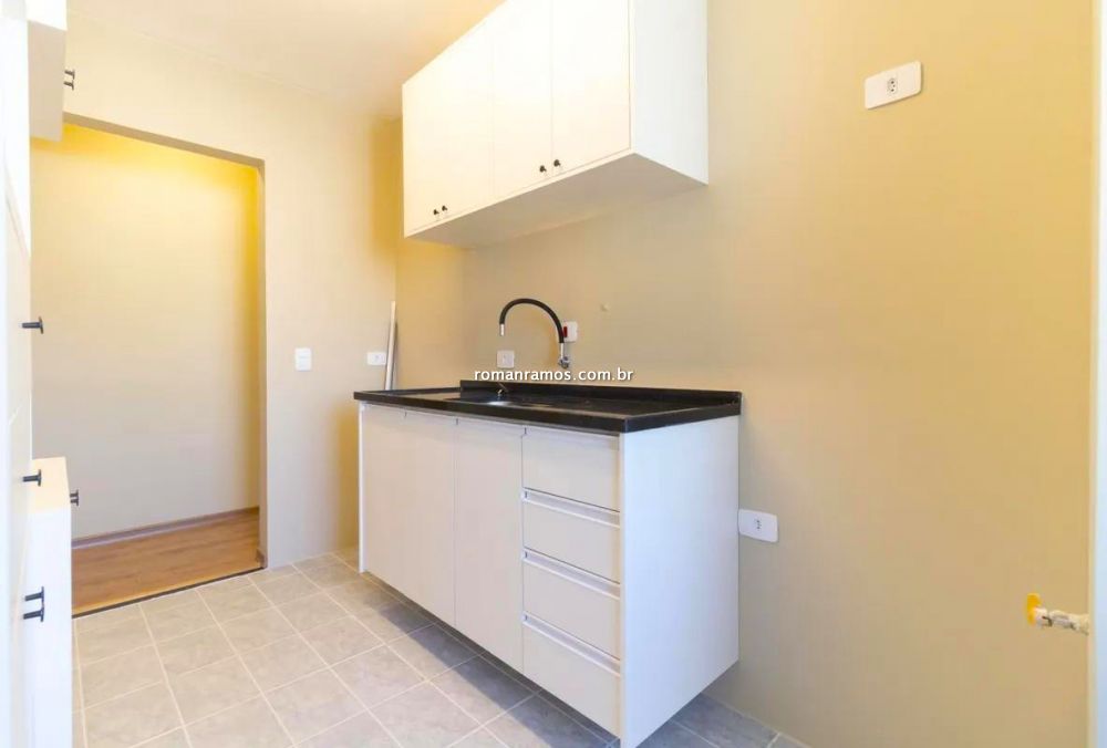 Apartamento à venda na Rua Dom Antônio BarreirosVila Gumercindo - 999-182313-1.jpeg