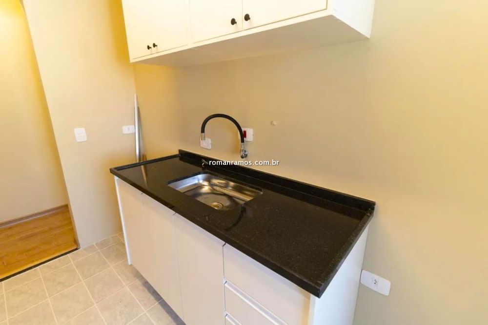 Apartamento à venda na Rua Dom Antônio BarreirosVila Gumercindo - 999-182313-2.jpeg