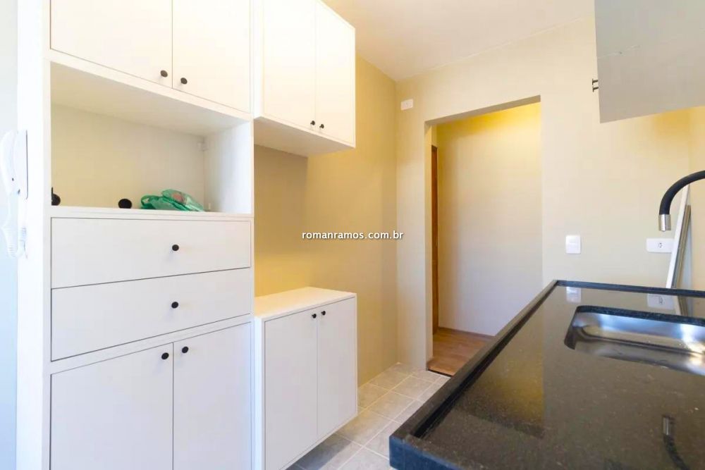 Apartamento à venda na Rua Dom Antônio BarreirosVila Gumercindo - 999-182313-4.jpeg